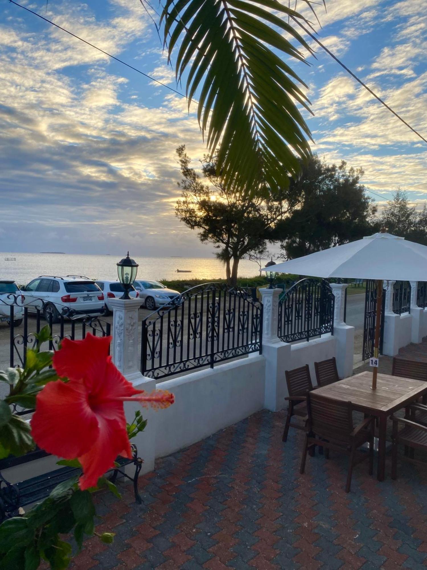 Little Italy Hotel Nuku'alofa Bagian luar foto