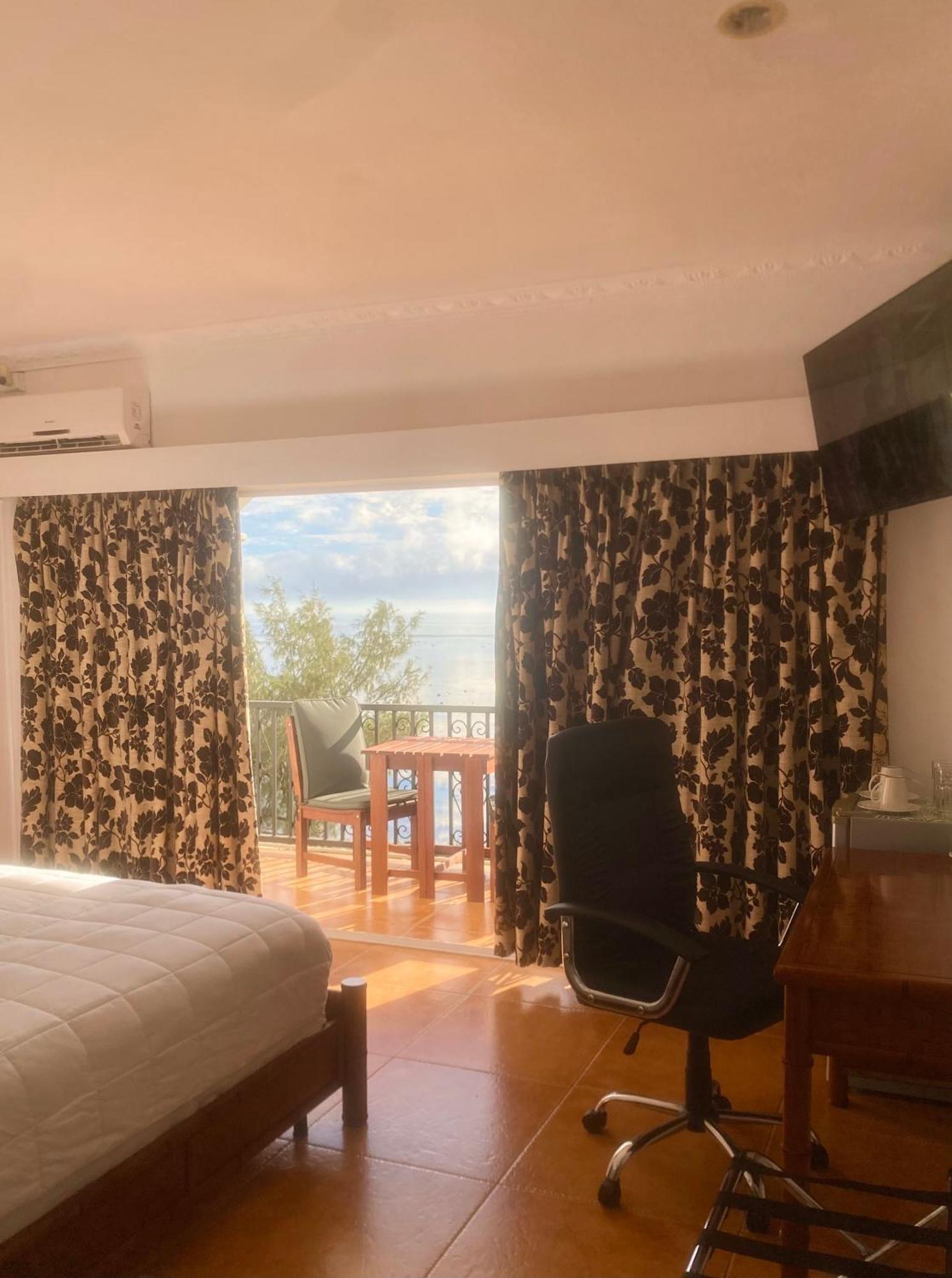 Little Italy Hotel Nuku'alofa Bagian luar foto