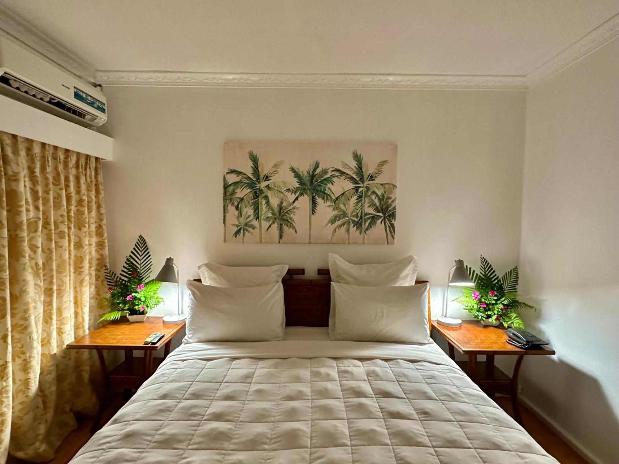 Little Italy Hotel Nuku'alofa Bagian luar foto