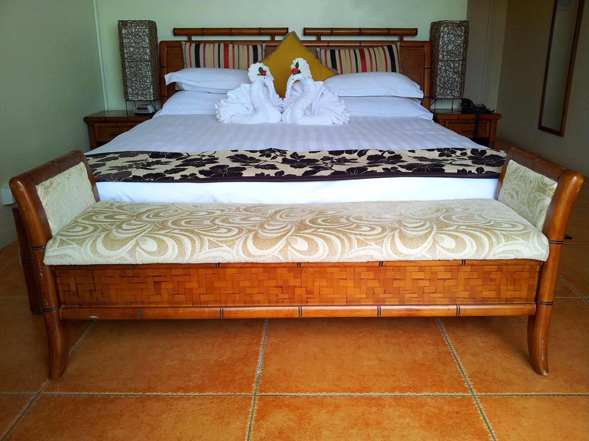 Little Italy Hotel Nuku'alofa Bagian luar foto